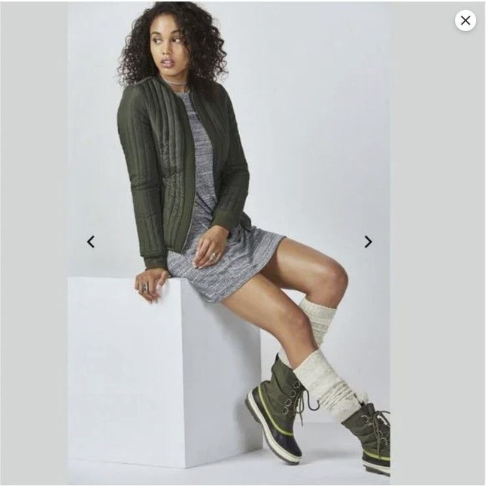 Fabletics Womens Pisa Puffer Jacket Olive Green Athleisure Sz Large Tech - Picture 3 of 13